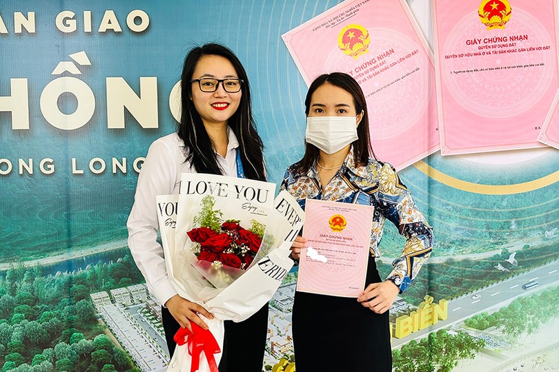 Trao 50 sổ hồng đầu tiên cho khách hàng của Khu đô thị Song Long